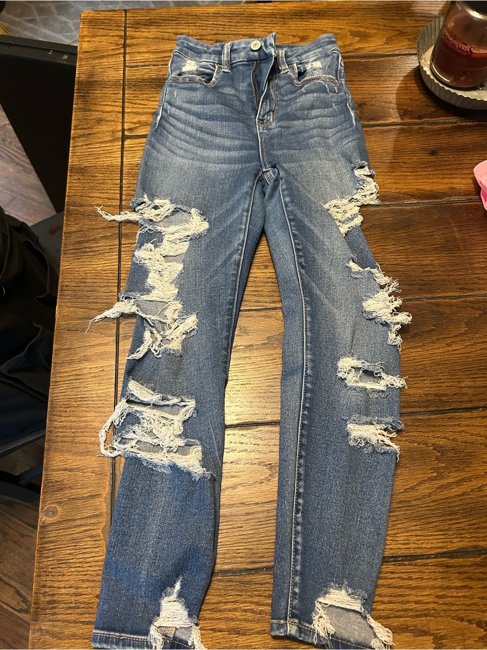 American eagle distressed jeans